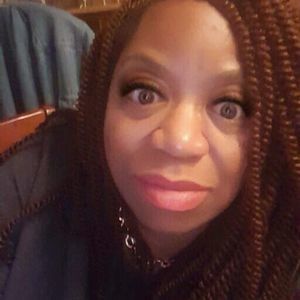 Meet your Posher, Vernecia